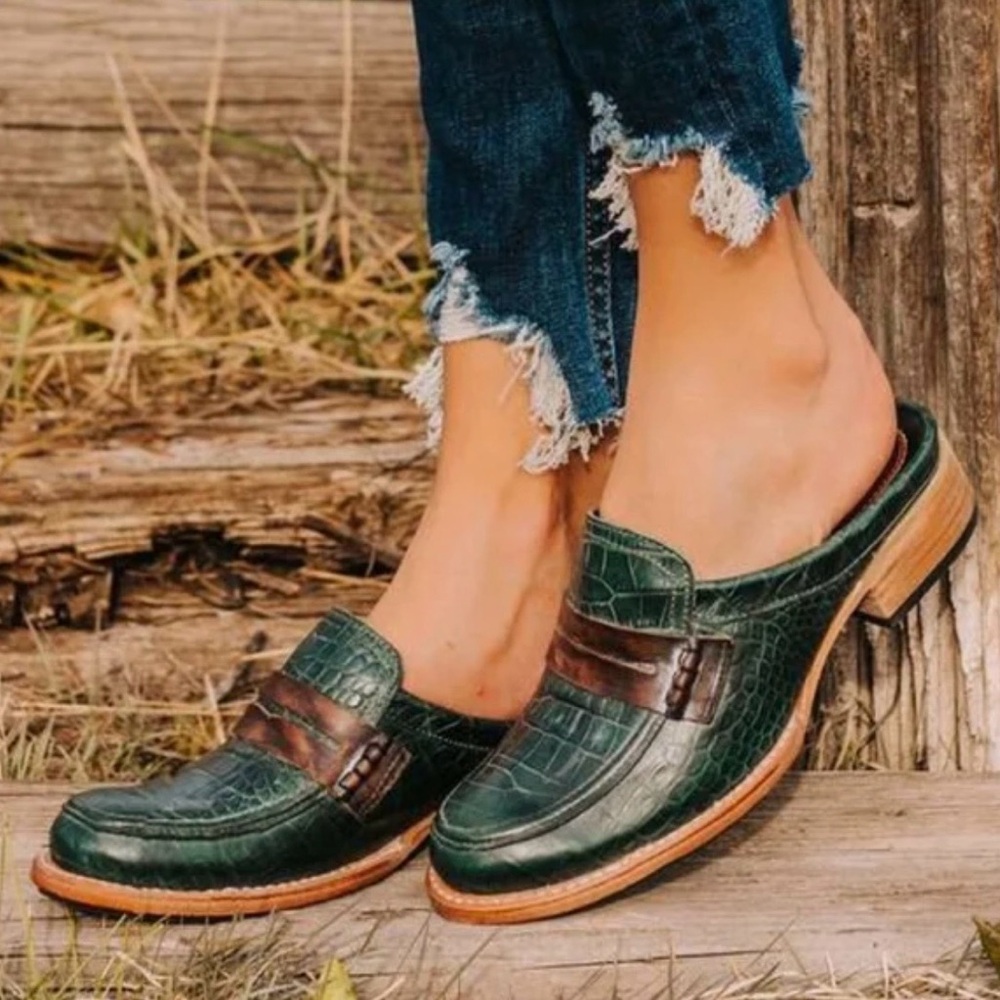 Freebird by Steven Mona Lisa Green Croc Leather Mule